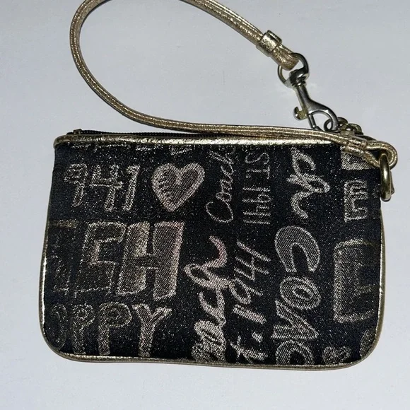 Coach Poppy Wristlet - Picture 4 of 6